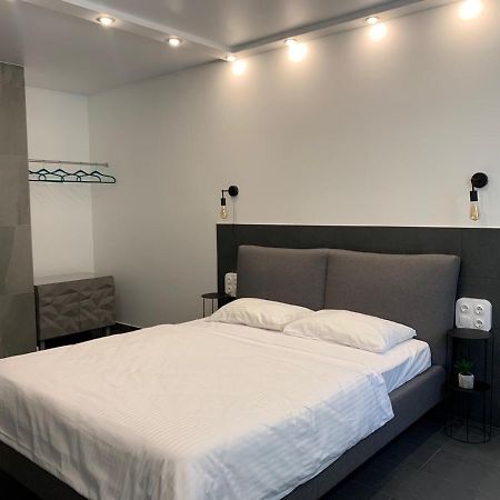 Эксклюзивная Квартира На Крещатике Kiew Exterior foto