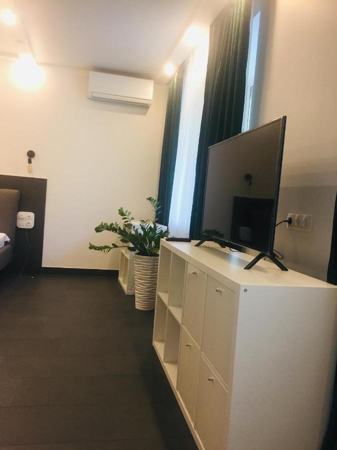 Эксклюзивная Квартира На Крещатике Kiew Exterior foto
